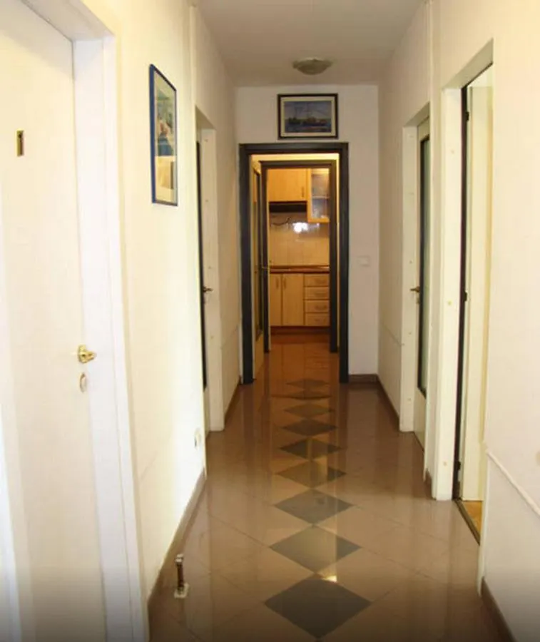 Apartment Kvaternikova - Pool, Grill, 4 Bedrooms, 3 Bathrooms Split Croatia