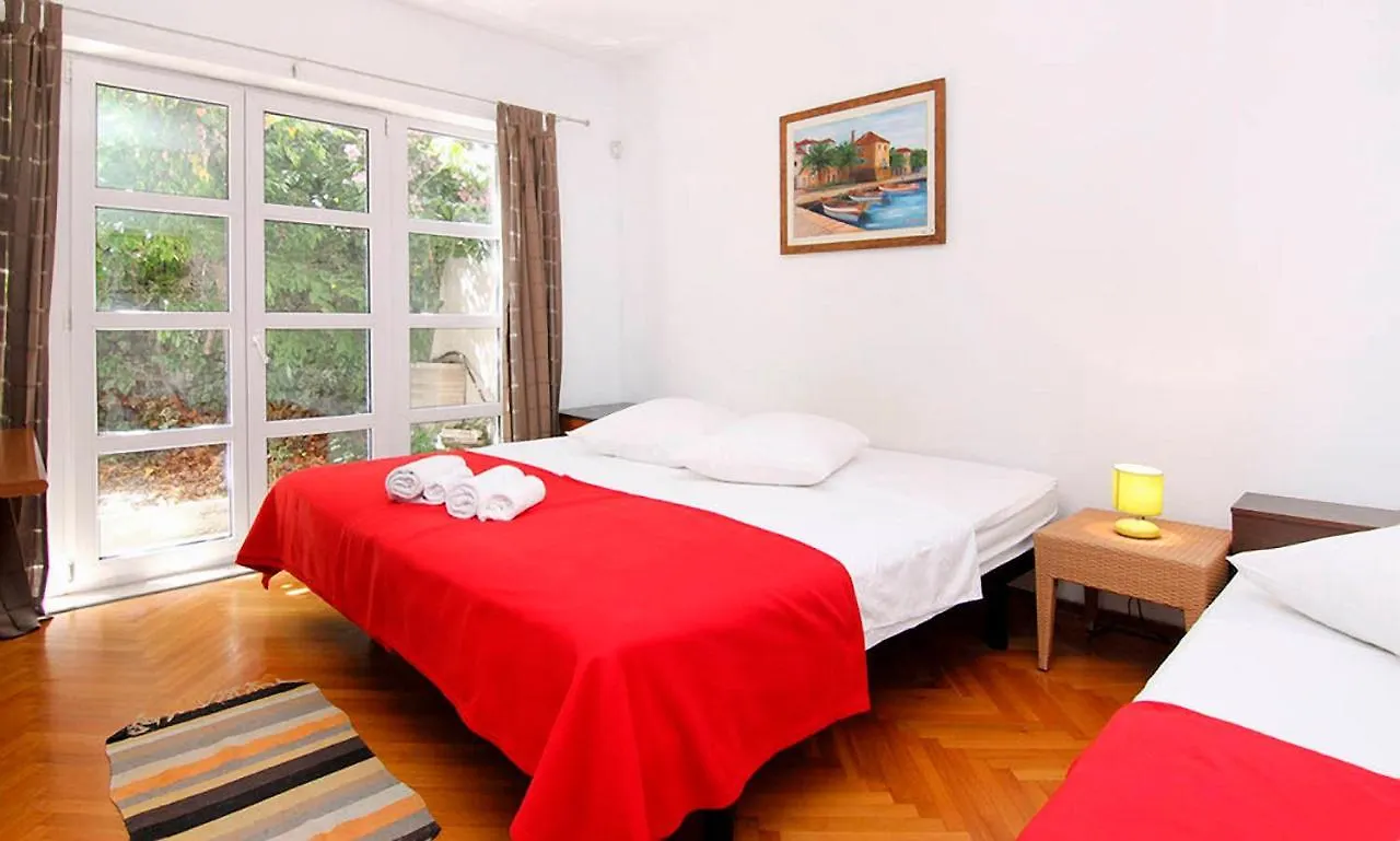 Apartment Kvaternikova - Pool, Grill, 4 Bedrooms, 3 Bathrooms Split Croatia