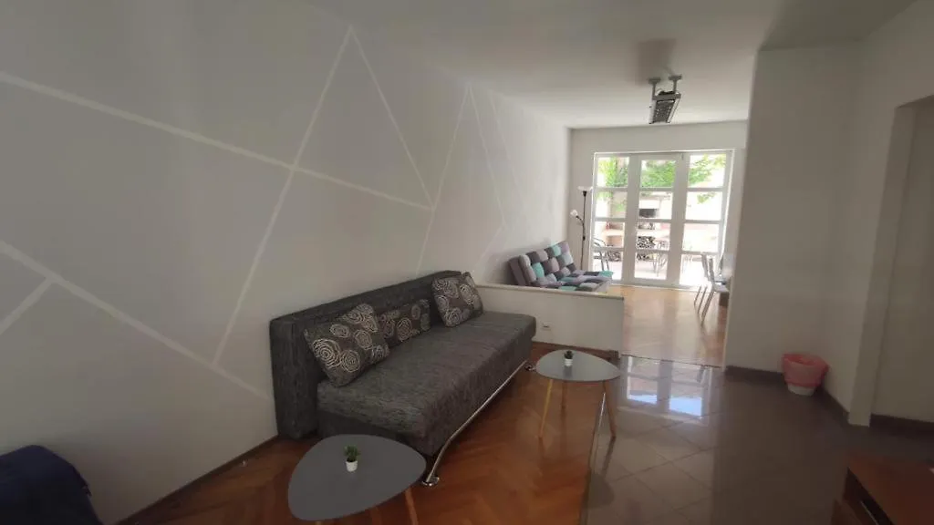 Apartment Kvaternikova - Pool, Grill, 4 Bedrooms, 3 Bathrooms Split