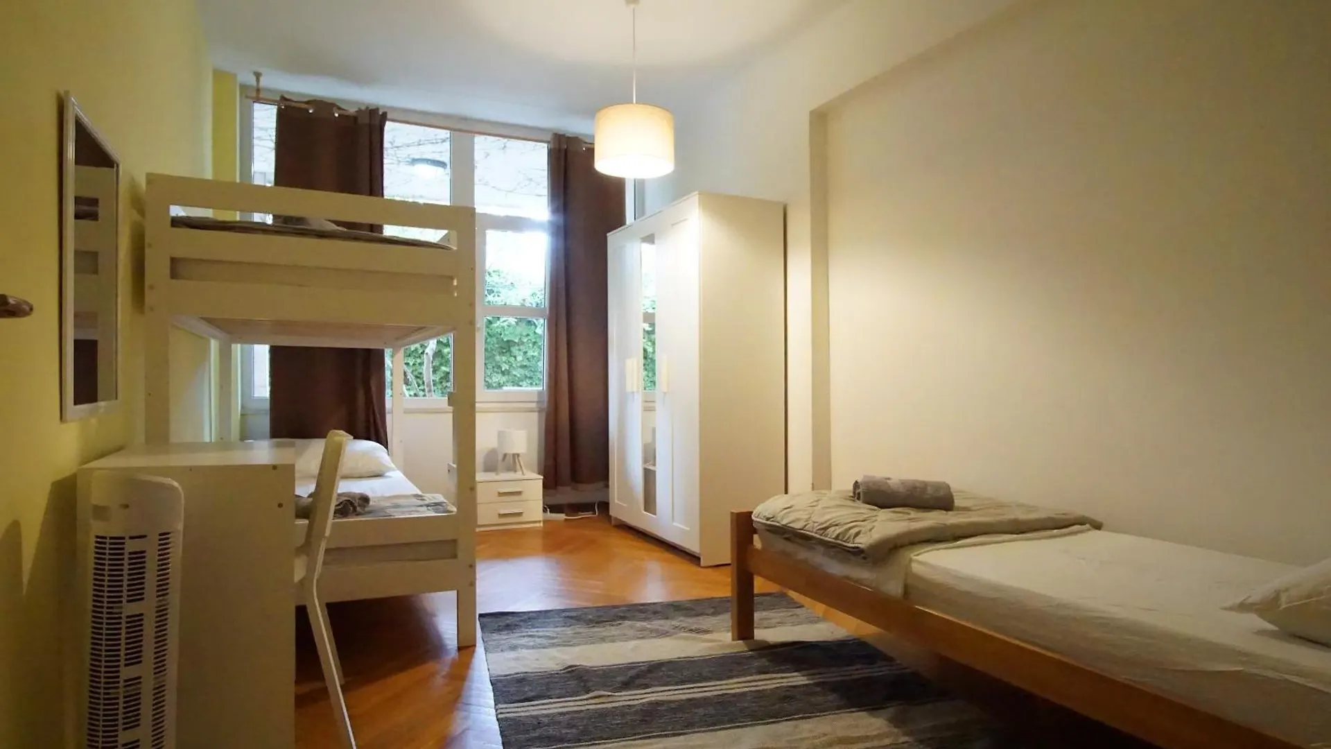 Apartment Kvaternikova - Pool, Grill, 4 Bedrooms, 3 Bathrooms Split