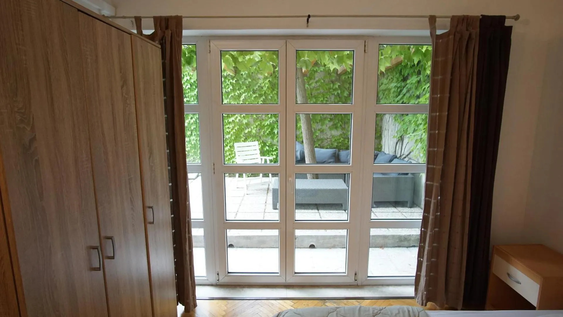 Apartment Kvaternikova - Pool, Grill, 4 Bedrooms, 3 Bathrooms Split Croatia